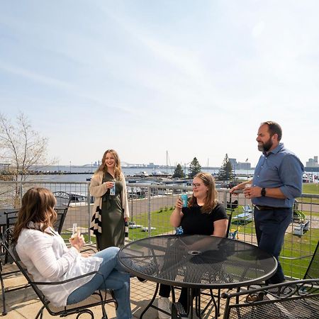 Park Point Marina Inn Duluth Exteriör bild