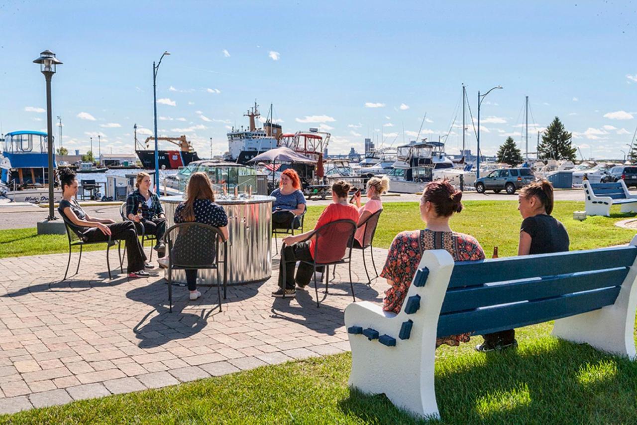 Park Point Marina Inn Duluth Exteriör bild